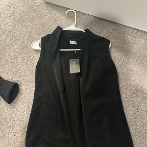 Black Sleeveless Vest